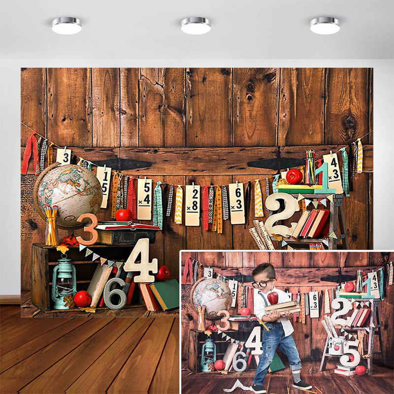 Fondo de regreso a la escuela, pared de madera marrón, retrato de bebé preescolar, fondo de fotografía para sesión fotográfica de estudio fotográfico 