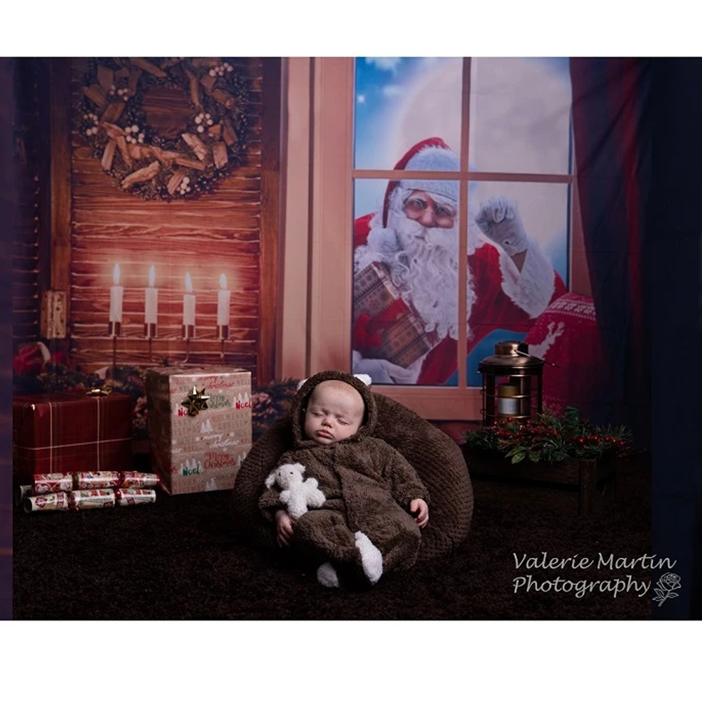 Arrière-plan de noël, neige, lune, cadeau du père noël, arrière-plan pour Portrait d'enfants, pour photographie, couronne de bougies allumées, accessoires de décoration