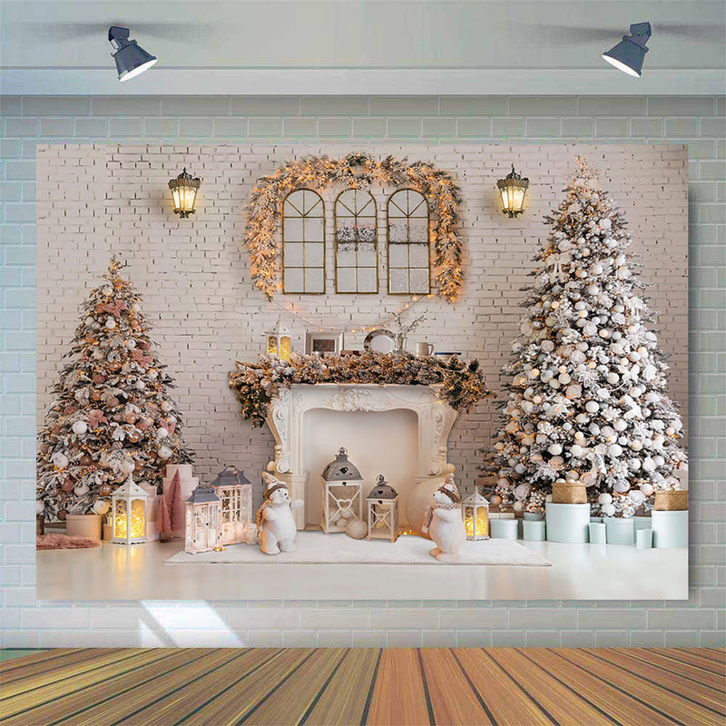 Christmas Toy Bear Background for Photography Fireplace and Pine Tree Retro Light Photo Background Photocall Brick Wall Decor