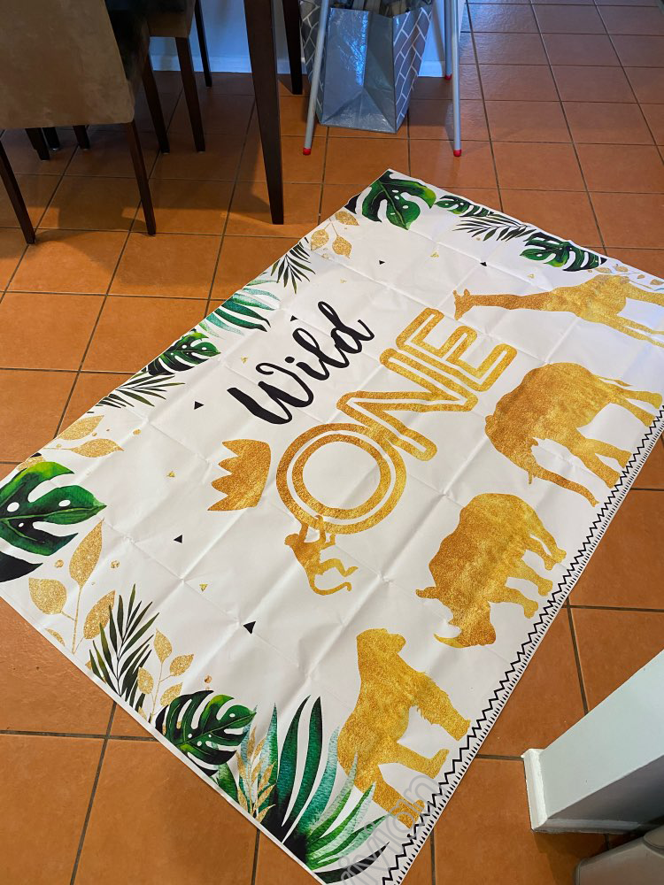Toile de fond d'anniversaire avec animaux de la Jungle, couronne d'animaux de Safari dorés, arrière-plan de photographie sauvage, bannière décorative pour fête de premier anniversaire de garçon