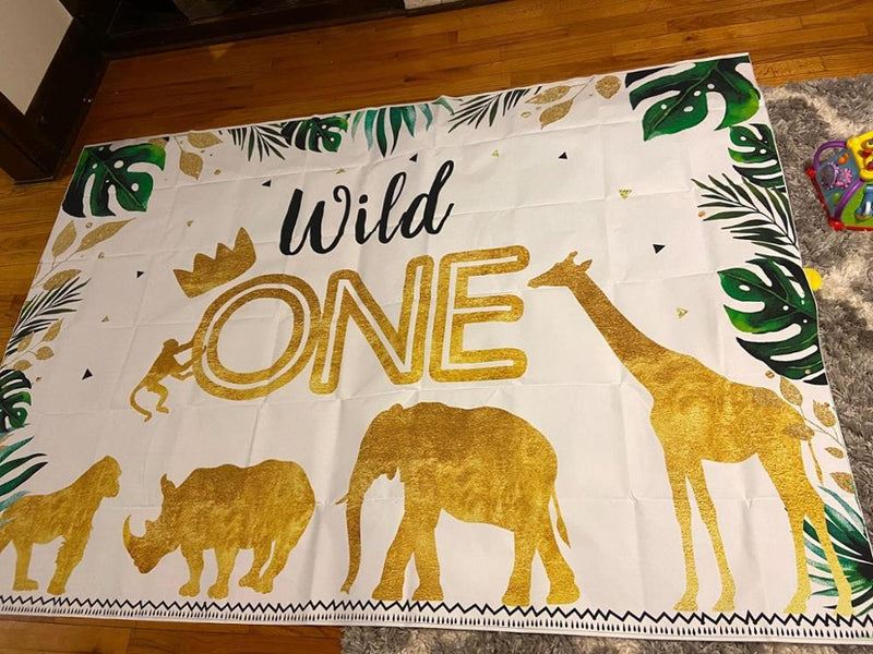 Toile de fond d'anniversaire avec animaux de la Jungle, couronne d'animaux de Safari dorés, arrière-plan de photographie sauvage, bannière décorative pour fête de premier anniversaire de garçon