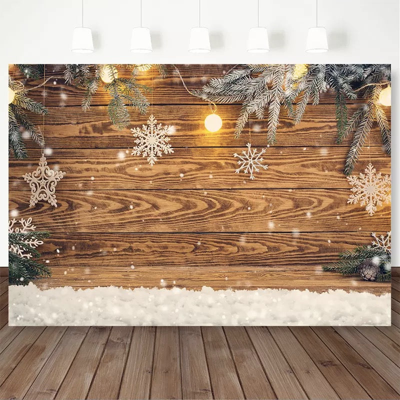 Planche de bois de noël marron clair, arrière-plan de photographie, flocons de neige, décoration de boule de noël