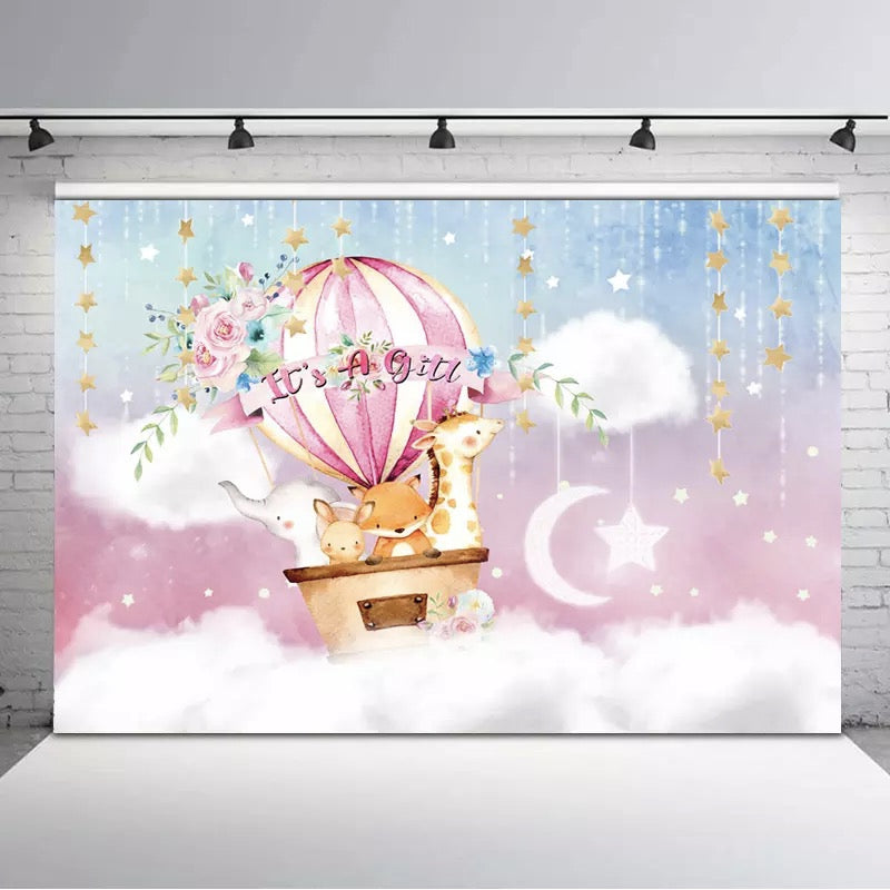 Toile de fond rose en forme de ballon à air chaud pour fête prénatale, scintillante, petite étoile dorée, fond photo, ciel bleu, nuages ​​blancs, bannière de table de dessert