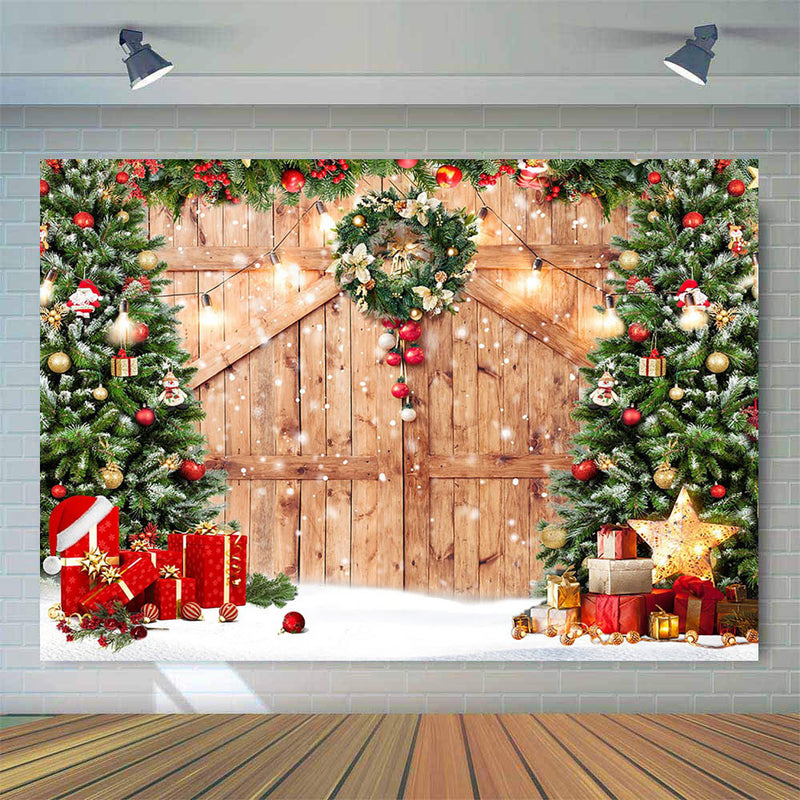 Toile de fond rustique de porte en bois de grange de noël pour la photographie, arbre de noël, cadeaux de neige, arrière-plan de Photo, accessoires de séance photo de famille de vacances 